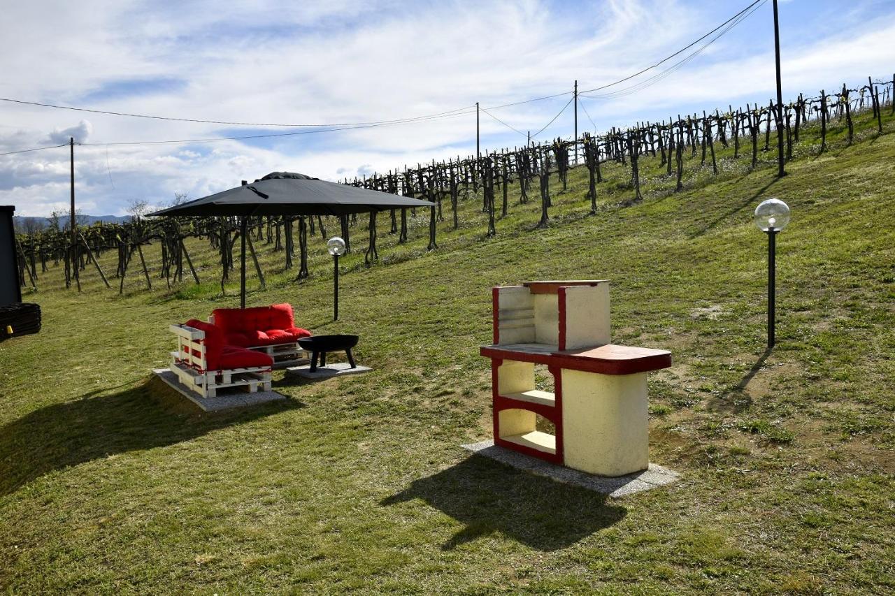 Casavacanzedezza Montecalvo Versiggia Luaran gambar