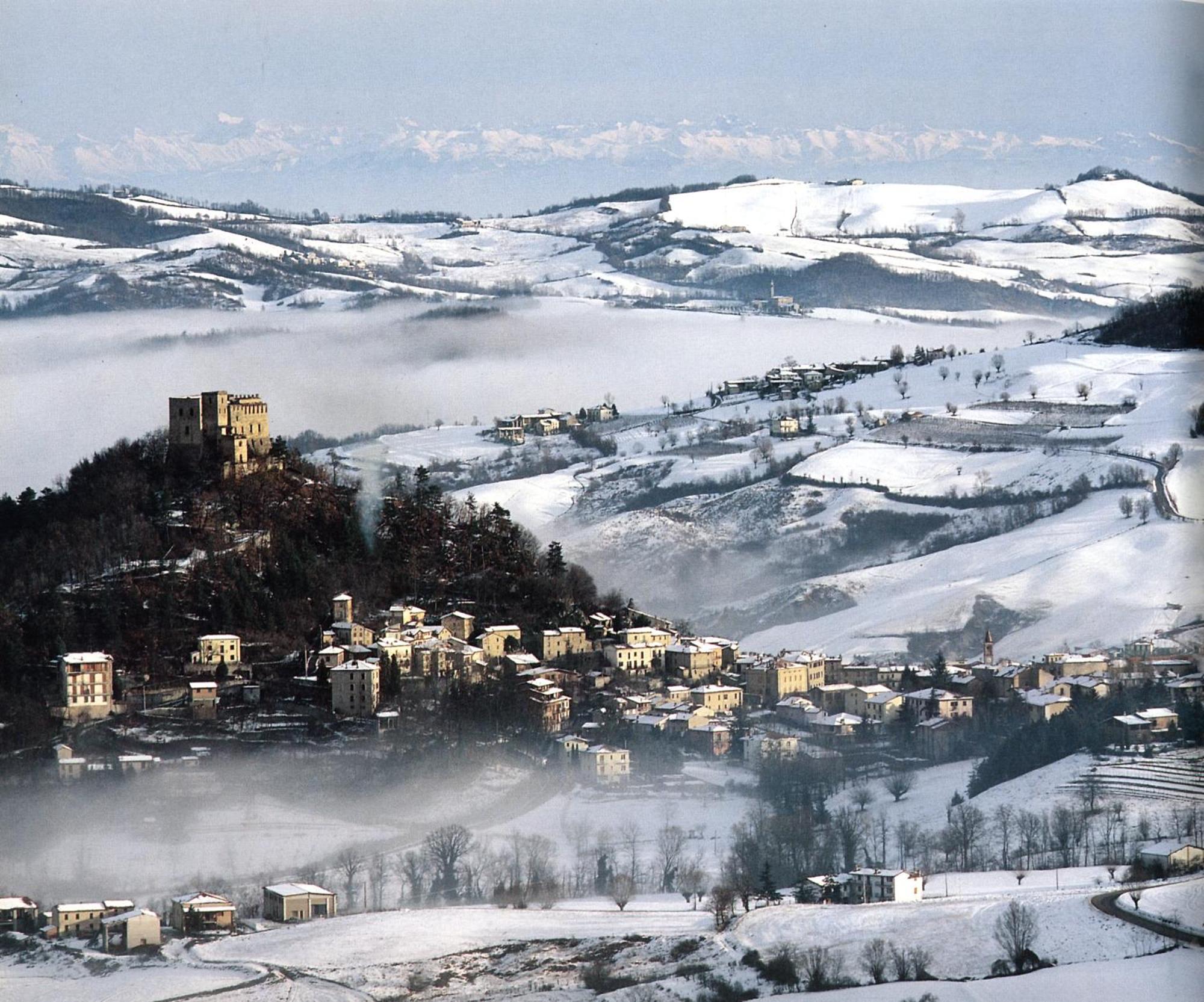 Casavacanzedezza Montecalvo Versiggia Luaran gambar