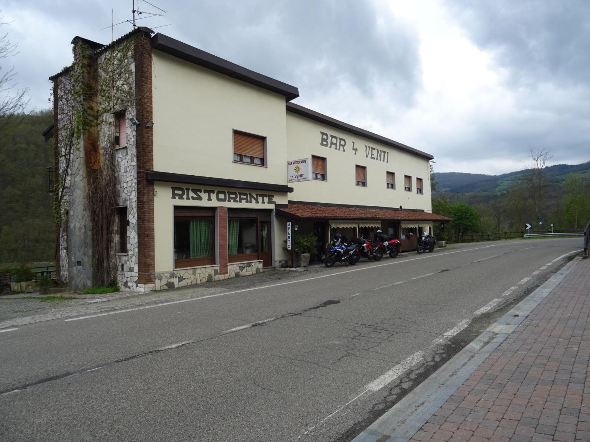 Casavacanzedezza Montecalvo Versiggia Luaran gambar