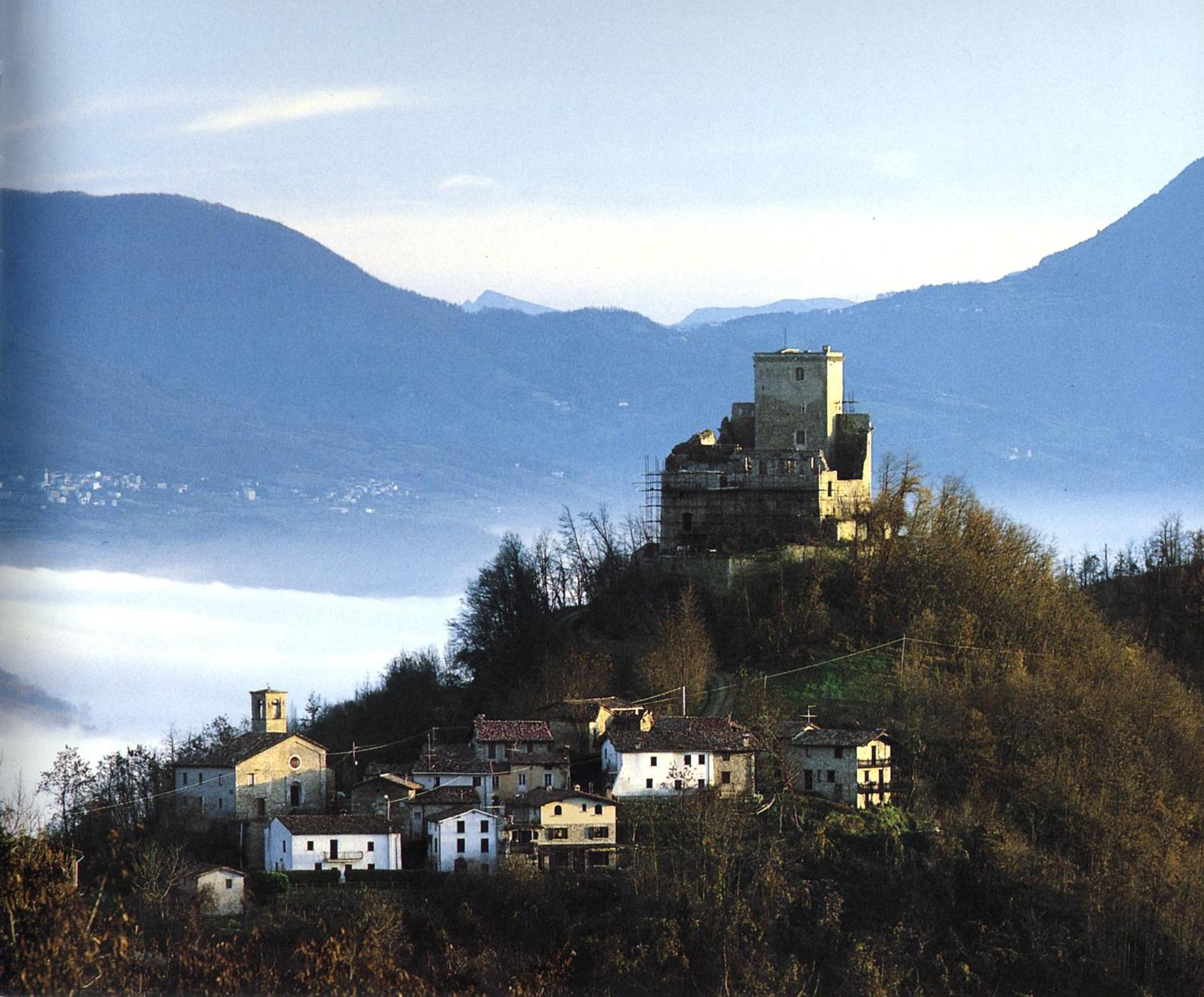 Casavacanzedezza Montecalvo Versiggia Luaran gambar