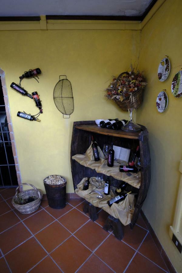 Casavacanzedezza Montecalvo Versiggia Luaran gambar